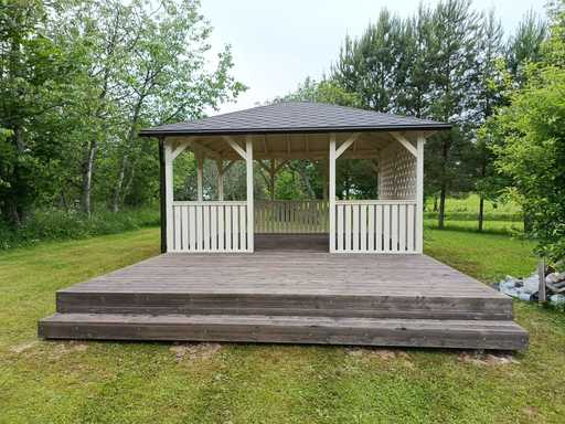 4x4,5 m Tonnelle en Bois Blanche — Élégante Tonnelle de Jardin avec Terrasse et Beau Design - garden gazebo pergola