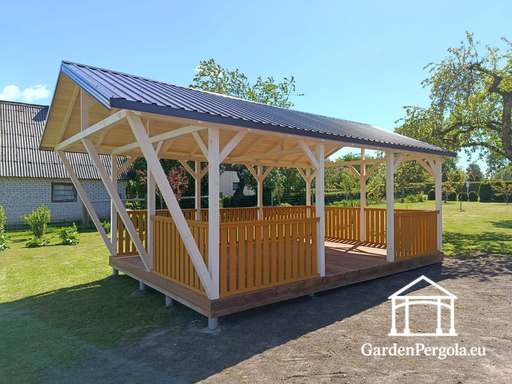 Gazebo en bois sur mesure 4x7 m — Grand gazebo de jardin avec plancher et toit à double pente