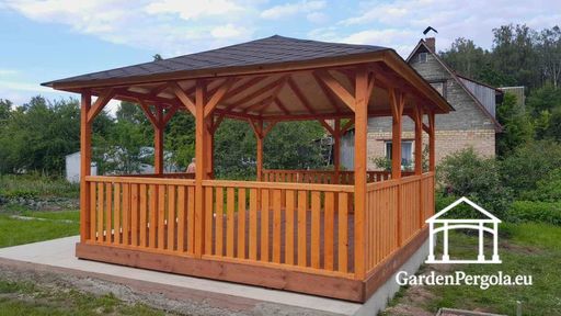 Gazebo en bois ambré 4x5 m — gazebo de jardin spacieux avec plancher, balustrades et toit couvert